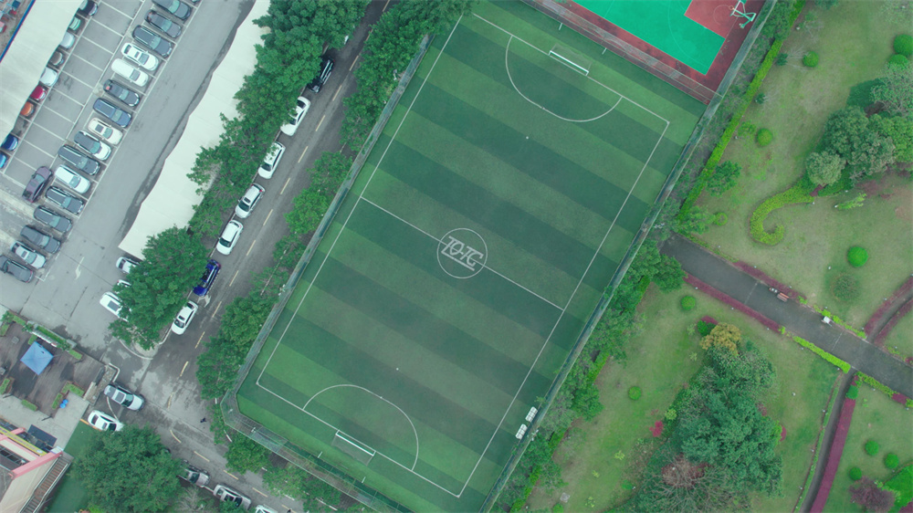 学校足球场